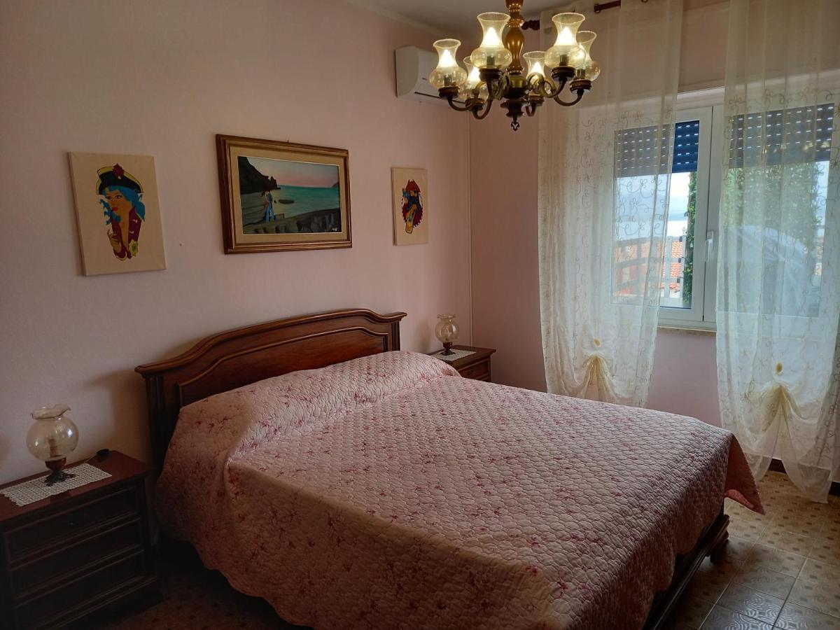 Villa Casa Blu Oltremare à SantʼAntìoco Extérieur photo