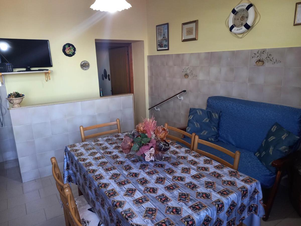 Villa Casa Blu Oltremare à SantʼAntìoco Extérieur photo